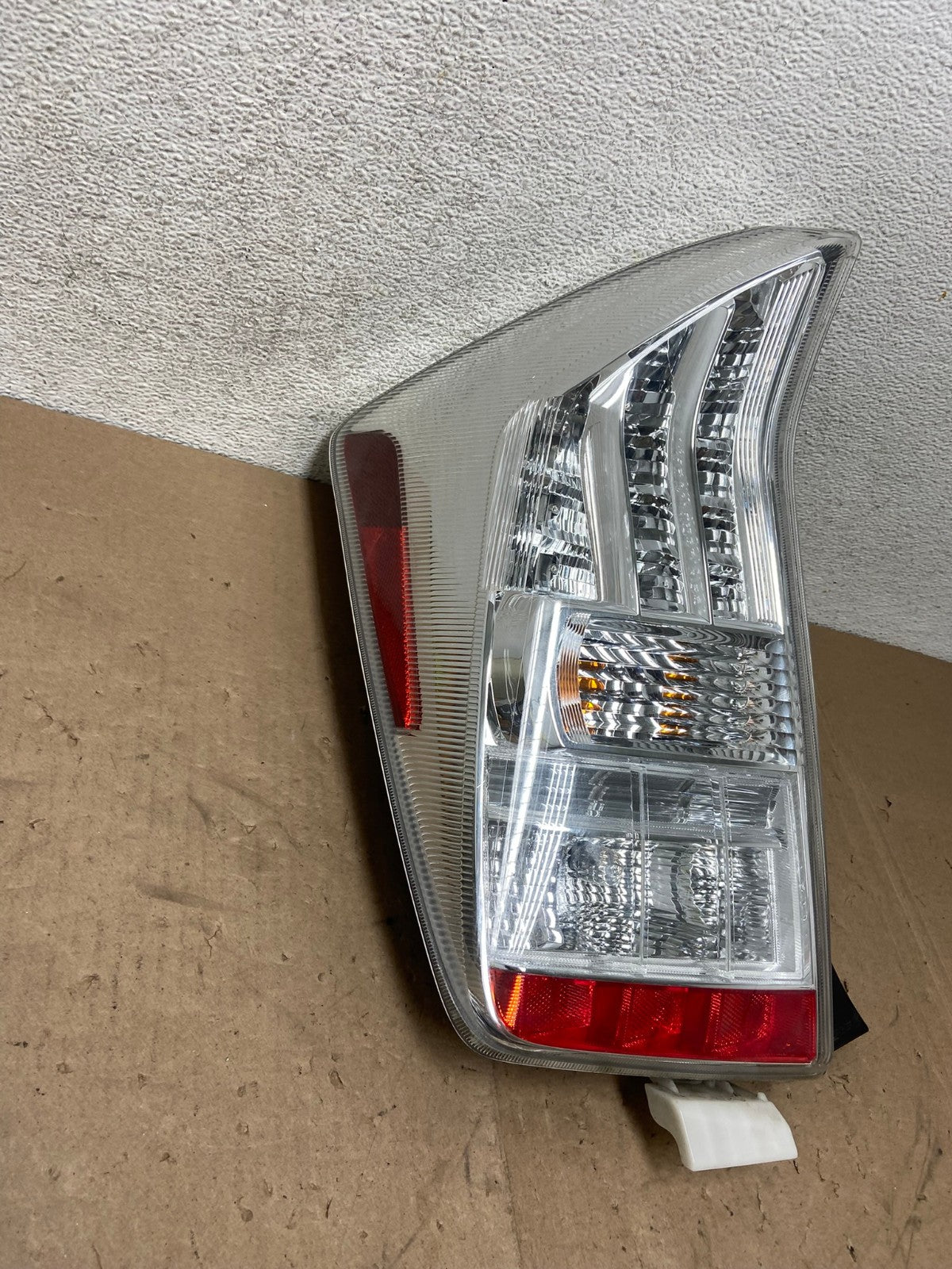 2010 2011 Toyota Prius Tail Light Left Driver LH Side AG5303 LK2