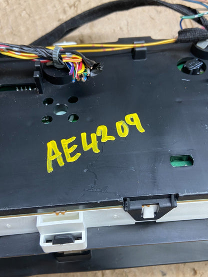 2003 to 2004 Nissan Xterra Frontier Speedometer Cluster Gauge AE4209 DG7