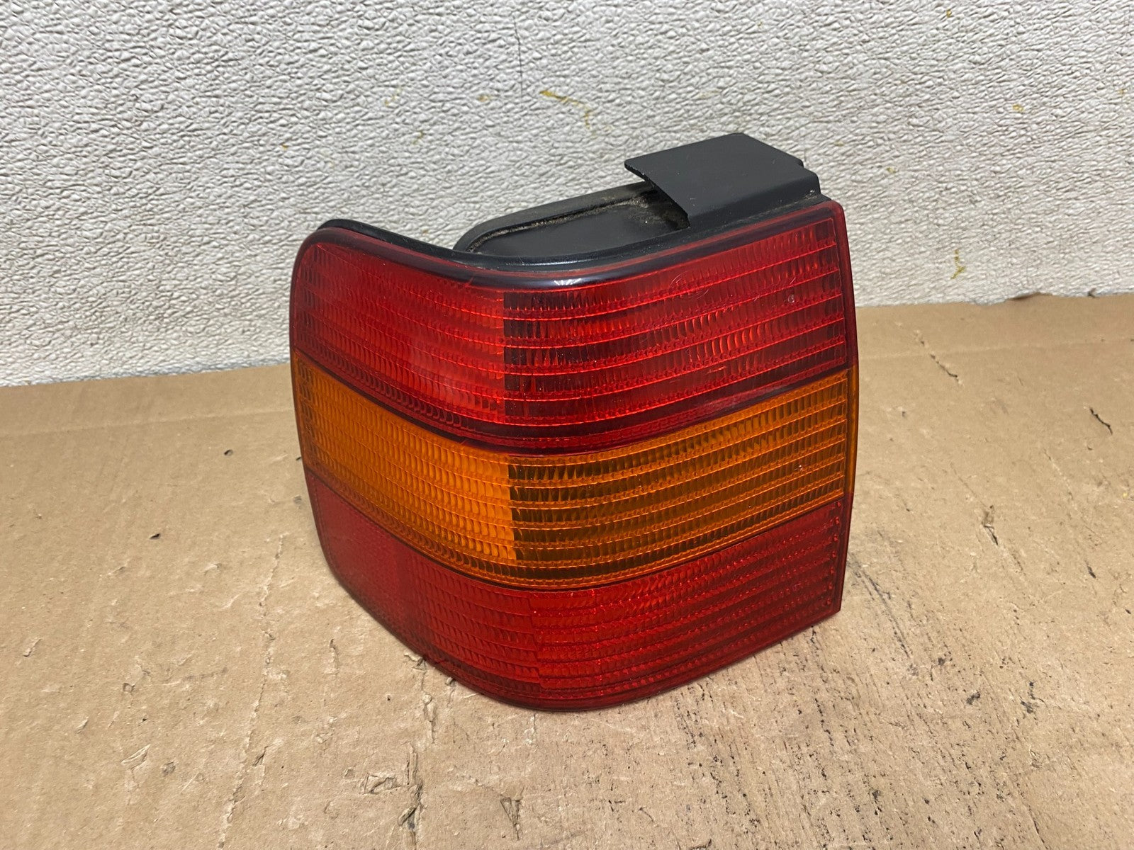 1995 to 1997  Volkswagen Passat Left Driver LH Side Tail light Oem S0945 DG0
