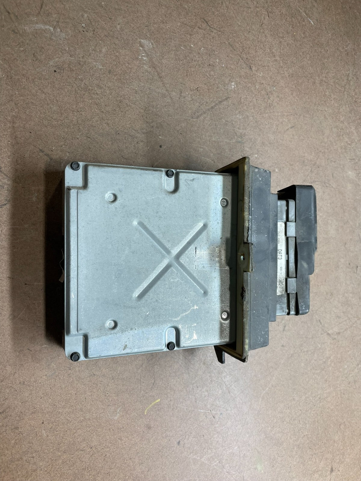 2004 Ford E-Series 4.6L Engine Control Module Computer 4c2a-12a650-dd H3835 DG10