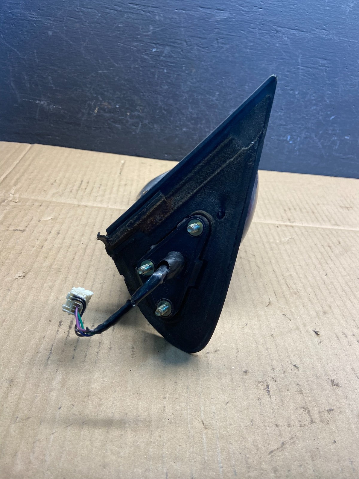 2000 - 2004 Infiniti i30 i35 Front Left Driver LH View Door Mirror AD2947 DW10