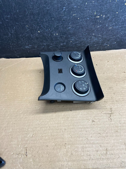 2011 to 2015 Nissan Rogue Heater Temperature AC Climate Control AH3696 DG2