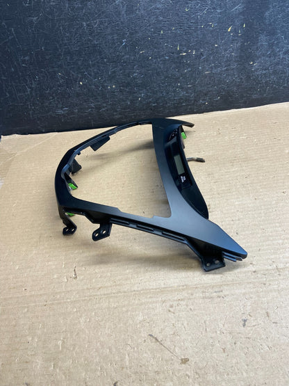 2011-2013 Hyundai Elantra Dash Radio Bezel Clock Display Trim ah3521 DG2
