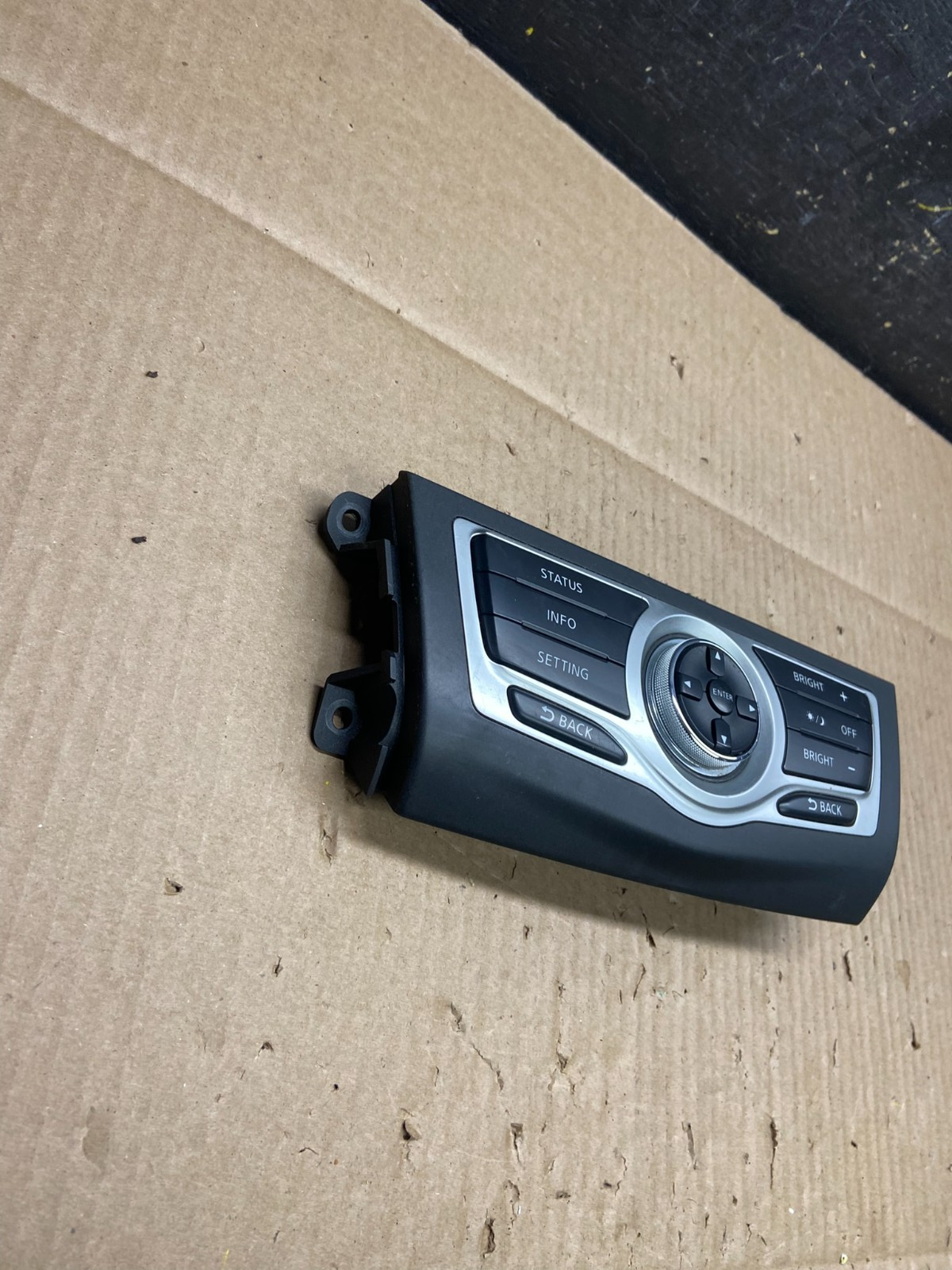 2009-2014 Nissan Murano AM FM Radio CD Control Panel U6035 DG1