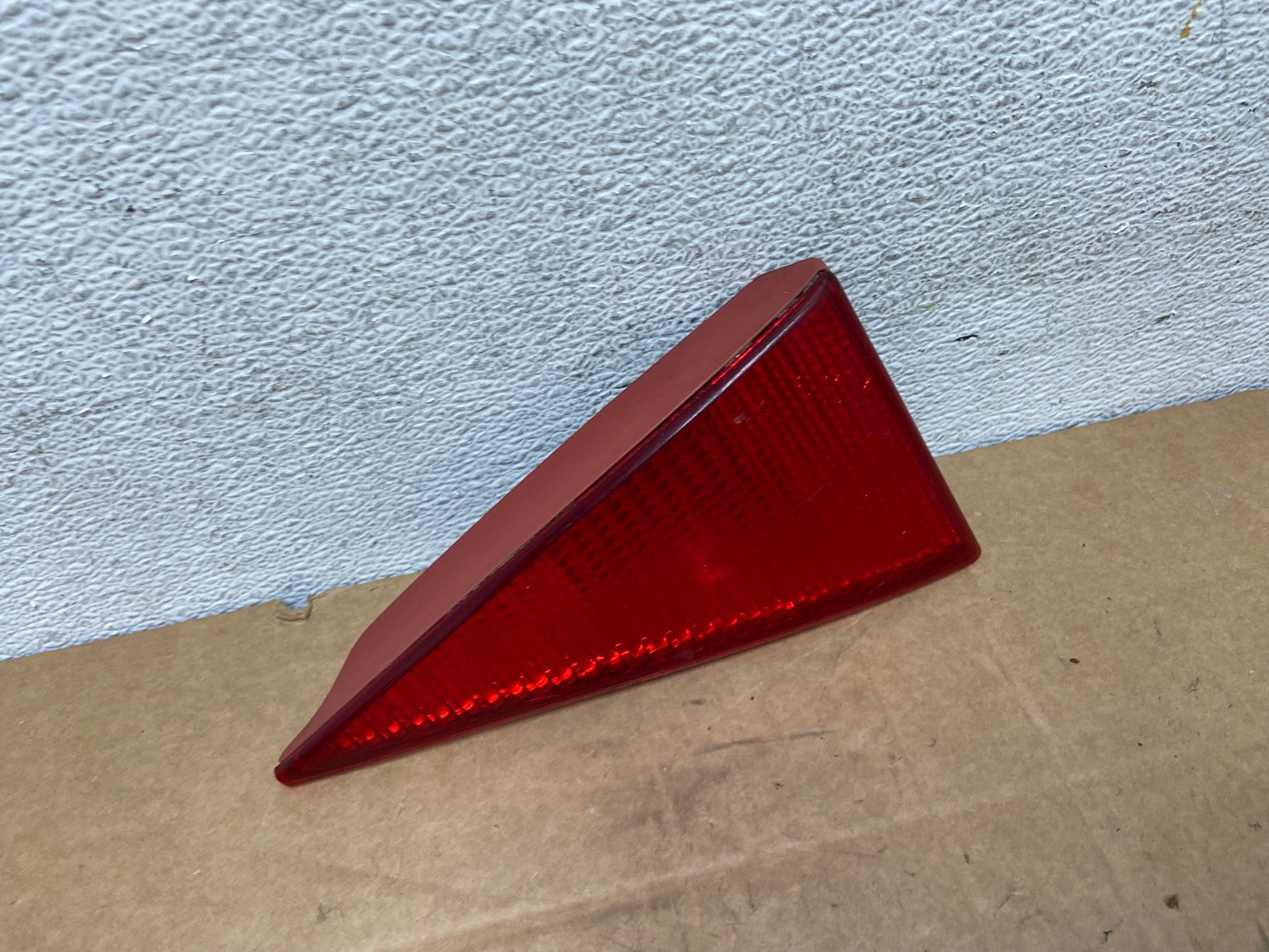 2004-2005 Mitsubishi Endeavor Left Drivert LH Inner Tail Light AD6316 LK2