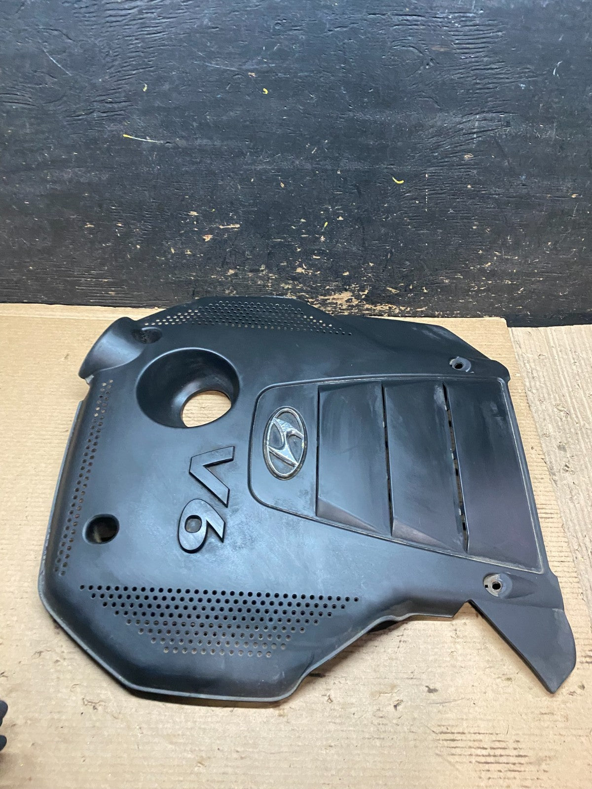 2006 to 2008 Hyundai Sonata V6 Engine Motor Shield Cover OEM V9397 DG2