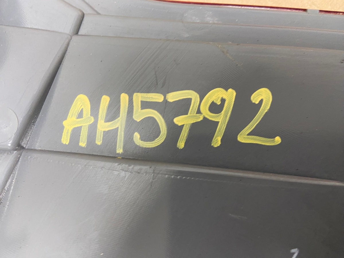 2008 to 2010 Honda Odyssey Left Driver LH Side Tail Light Inner AH5792 LK6