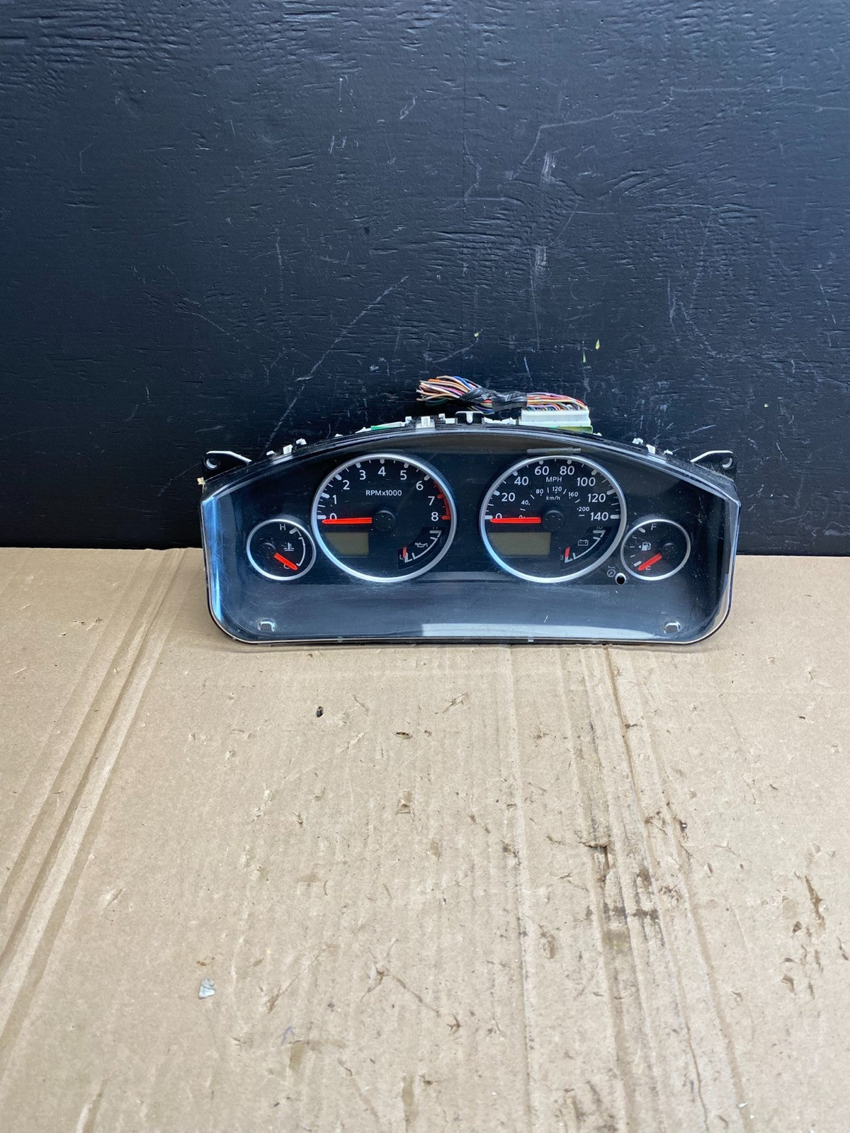 2005 Nissan Pathfinder Speedometer Cluster Gauge OEM  ab8979 DG0