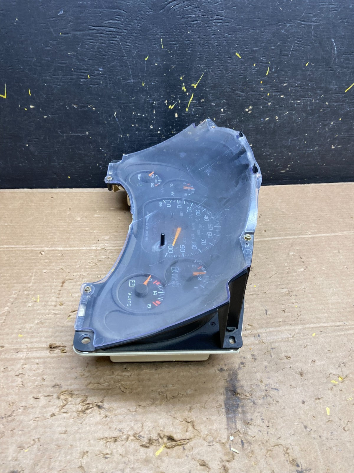 1996 to 2000 Chevrolet Express Speedometer Cluster Gauge OEM W9816 DG3