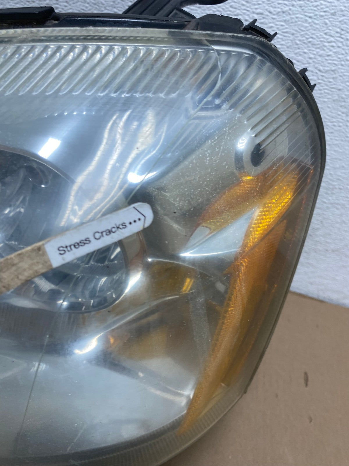 2005 2006 2007 Ford Five Hundred Halogen Headlight Left Driver Lh AF3033 LK4