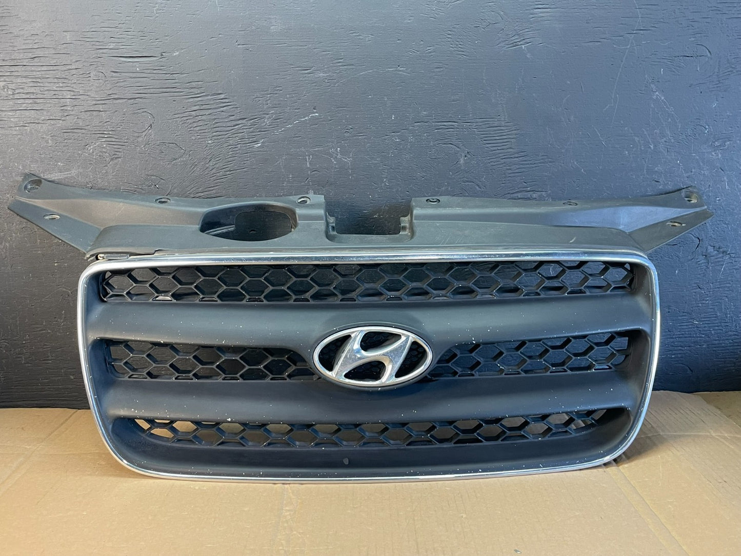 2007 to 2009 Hyundai Santa Fe Front Upper Grill Grille AC5358 DG0