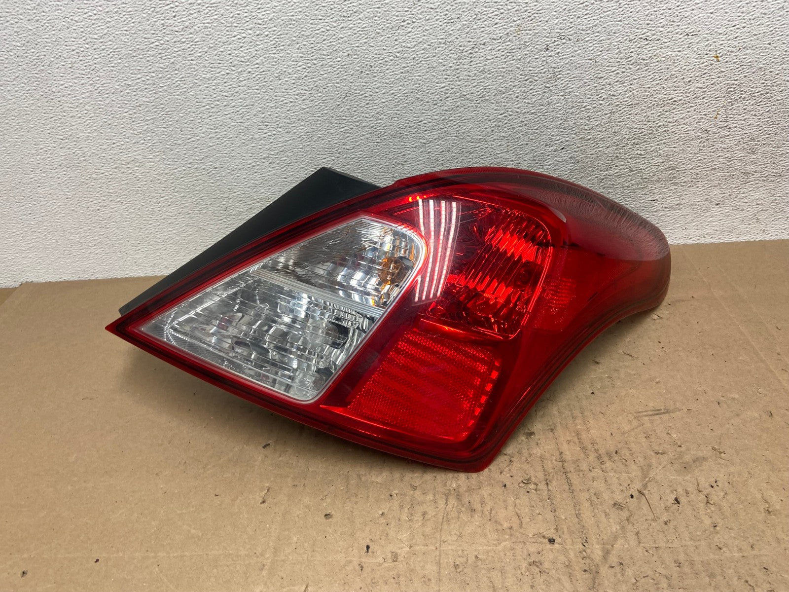 2012-2019 Nissan Versa Sedan Right Side Passenger Rh Tail Light AE6458 LK0