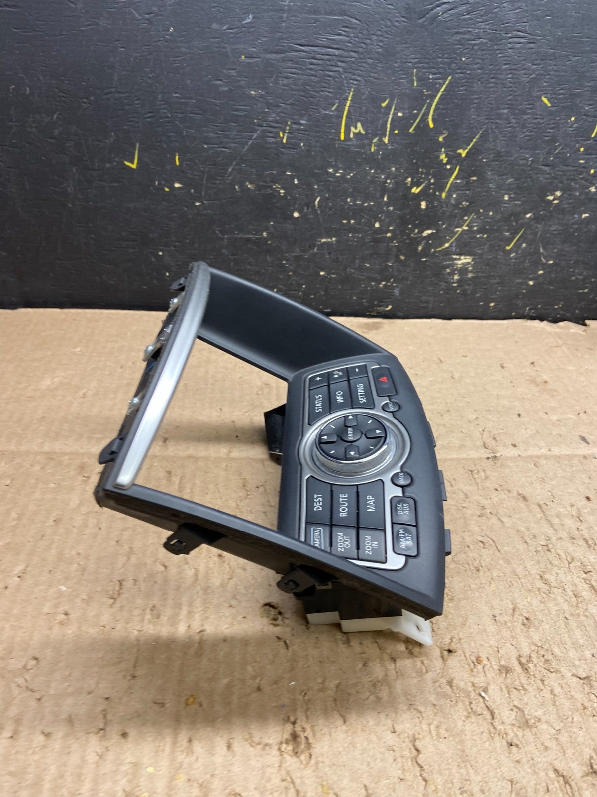 2014 to 2017 Infiniti QX50 Radio Player Climate Control Panel Bezel Y7923 DG1