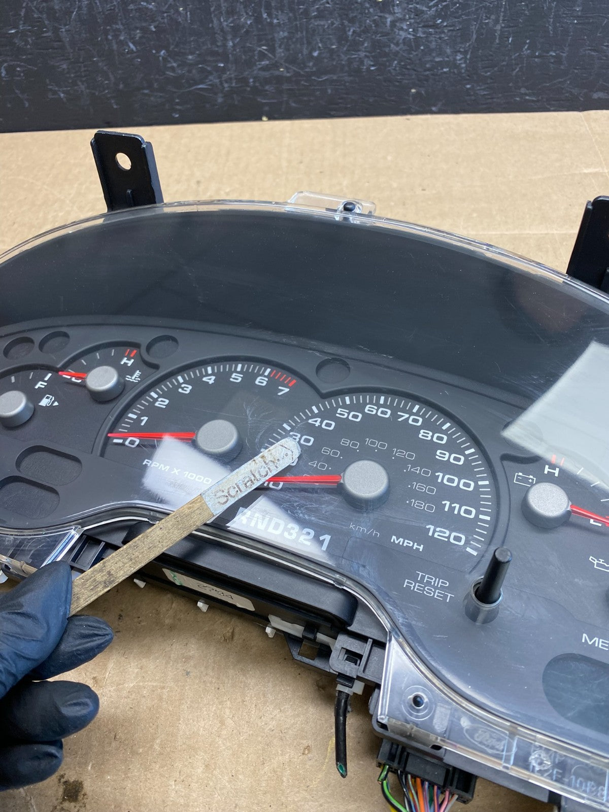 2004 2005 Ford Explorer Speedometer Cluster Gauge ac6397 DG3