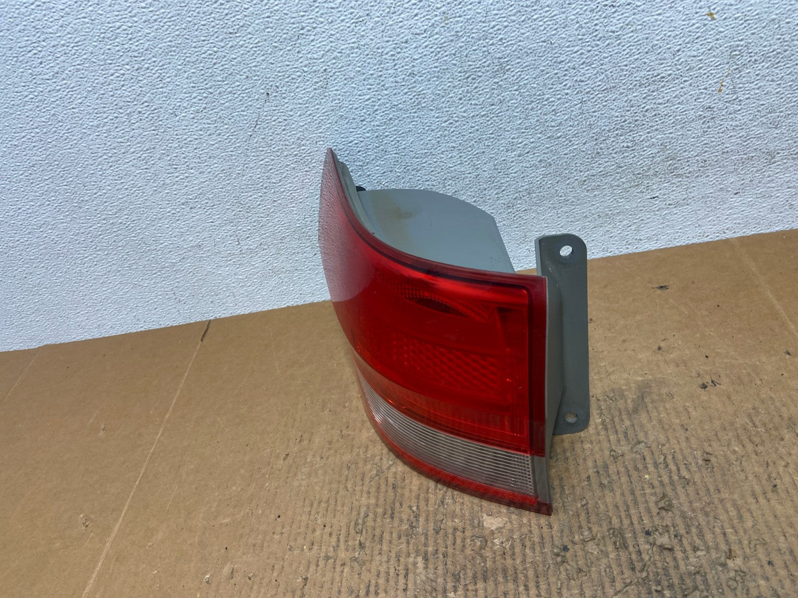 2011-2013 Jeep Grand Cherokee Left Driver Side Lh Tail Light AE2615 LK1