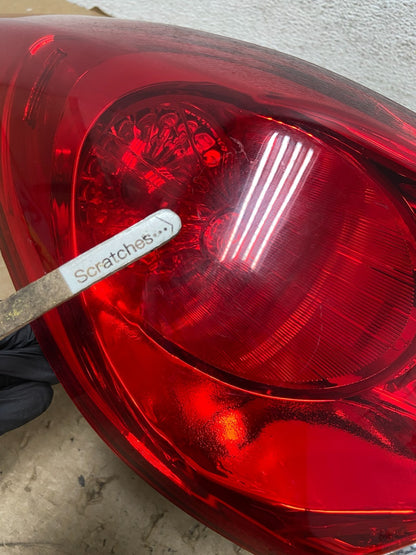 2011 2012 2013 Hyundai Elantra Sedan Left Driver Side Tail Light AF8373 DW3