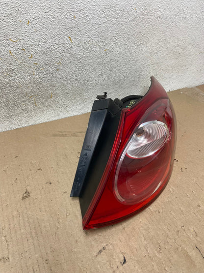 2009-2012 Volkswagen CC Right Passenger RH Side Tail Light AH6859 LK2