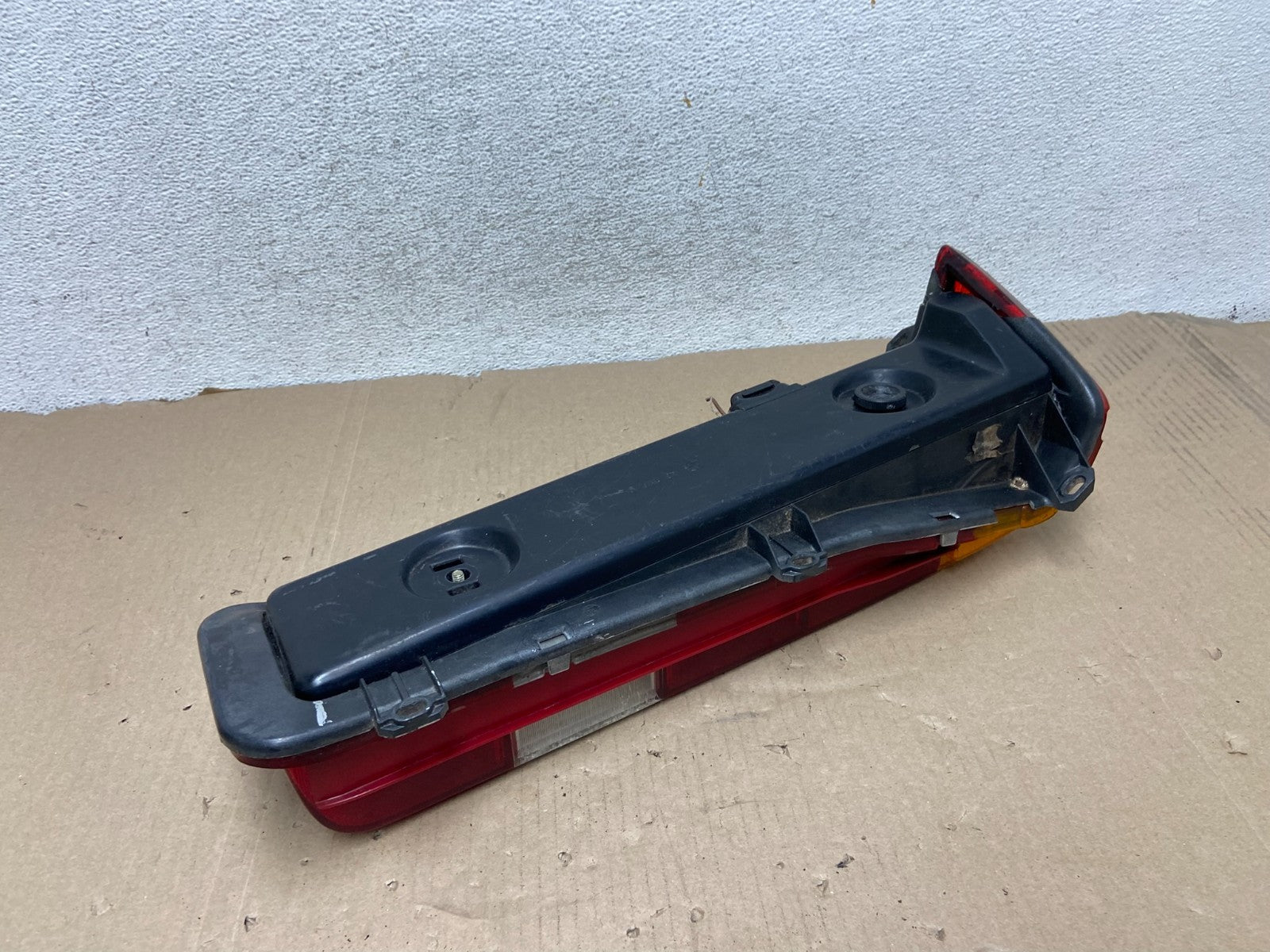 1977-1985 Mercedes-Benz W123 240D Right Passenger Side Tail Light AG6881 DW7