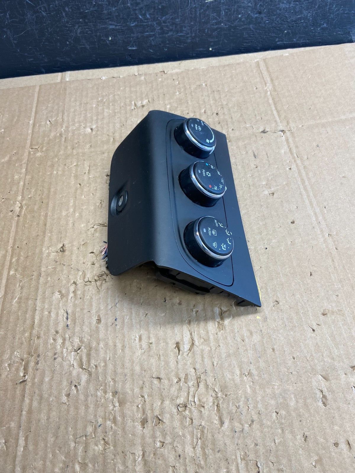 2011-2014 Chrysler 200 Heater AC Climate Switch Temperature Control AD2344 DG2