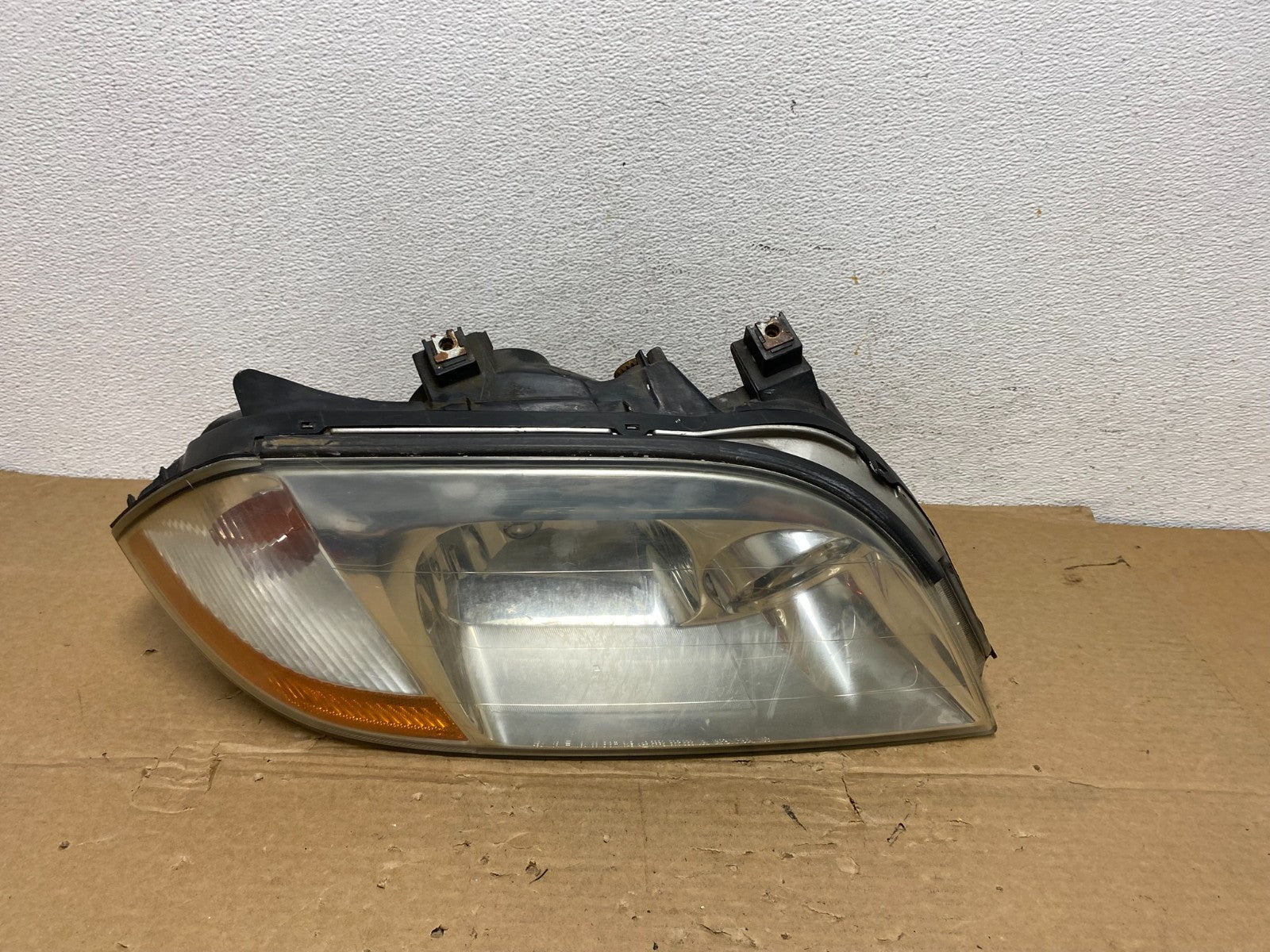 2001 to 2003 Acura MDX Passenger Right RH Headlight AD4022 DW0