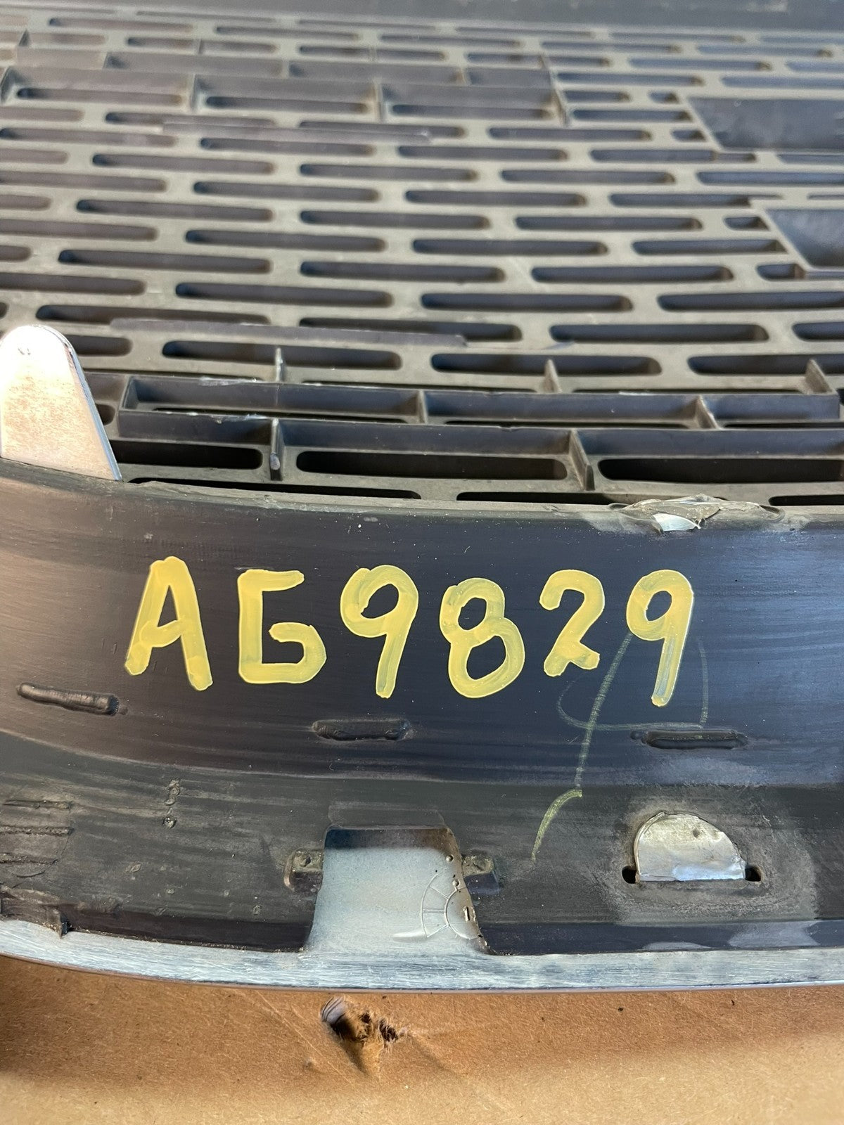 2007 to 2012 GMC Acadia Front Upper Grill Grille AG9829 DG5