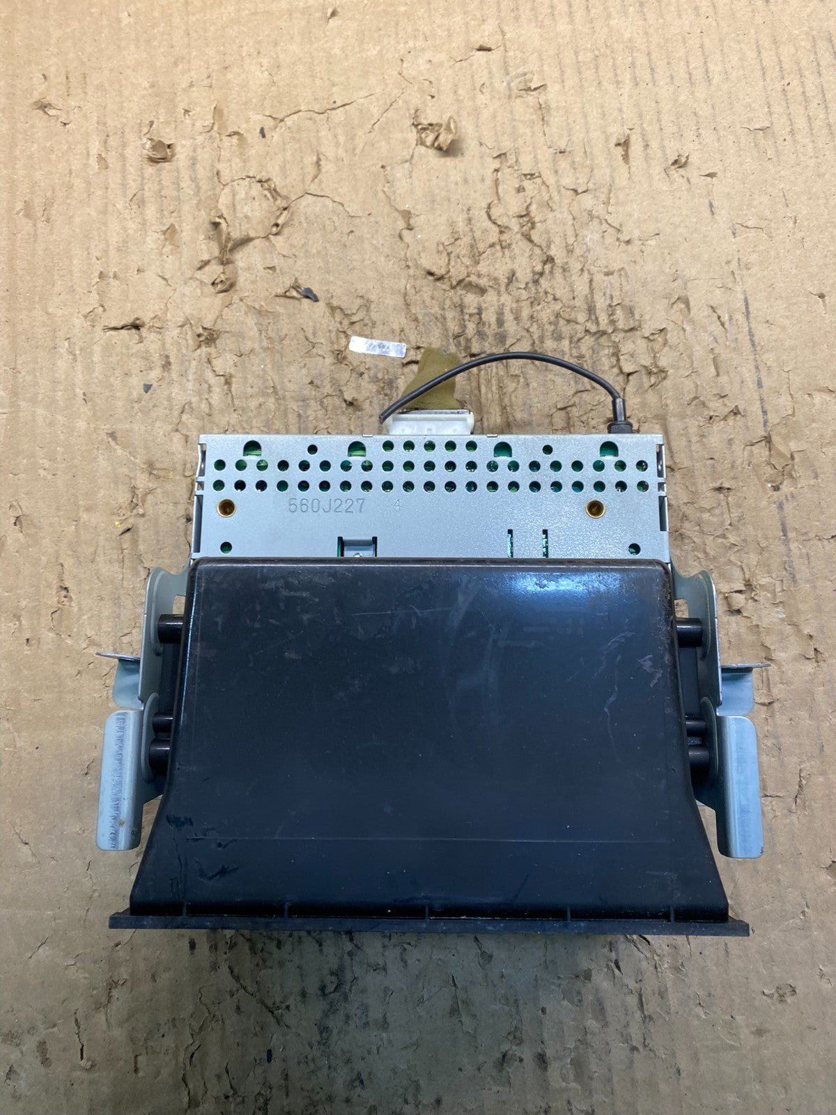 2004 2008 Mitsubishi Galant AM/FM/CD Radio Head Unit Receiver W3993 DG5