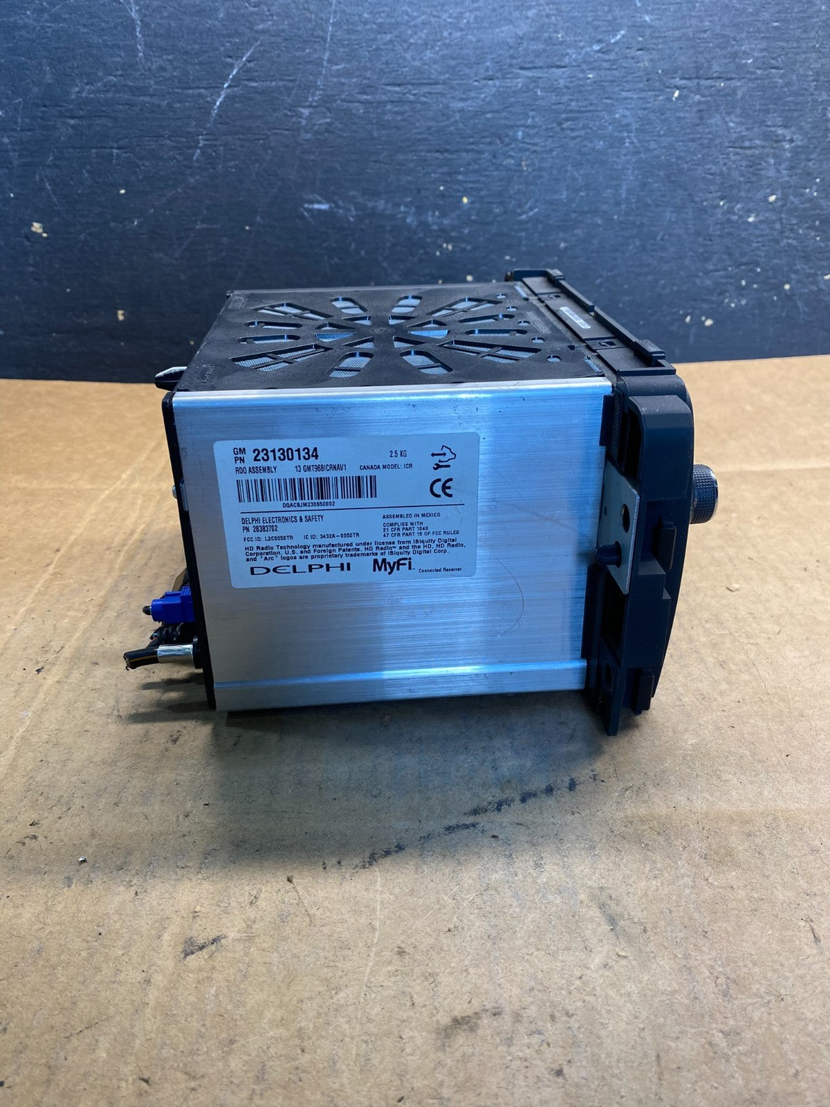 2013 2014 GMC Acadia Radio Display Screen AM/FM AUX AB3712 DG2