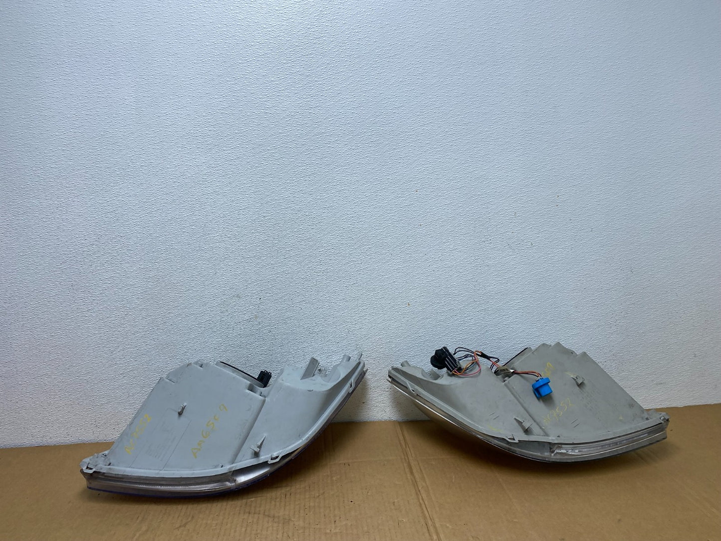 2005 - 2010 Chevrolet Cobalt Sedan Left+Right Set Headlights AC7552 DW10