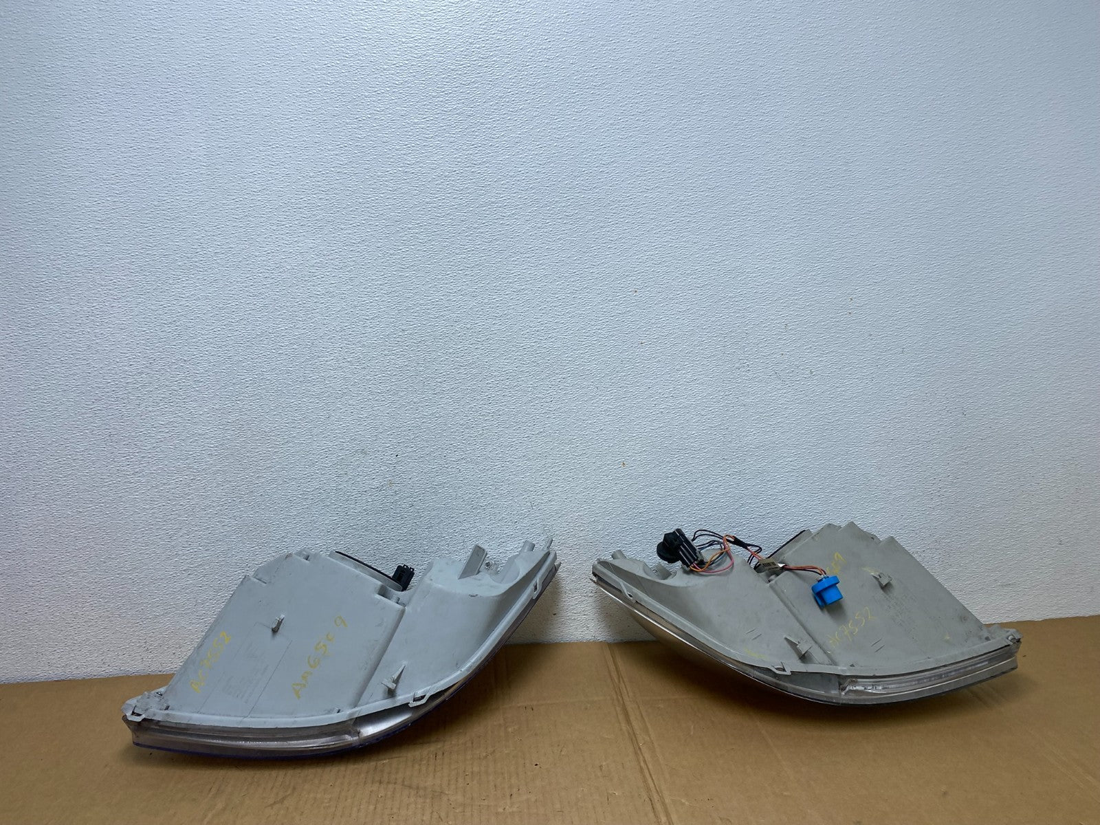2005 - 2010 Chevrolet Cobalt Sedan Left+Right Set Headlights AC7552 DW10
