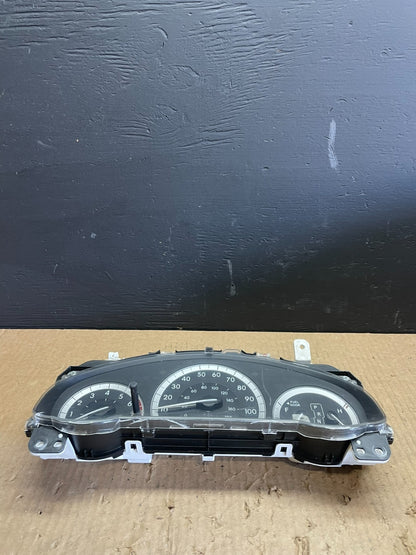 2004 2005 Toyota Sienna Speedometer Cluster Gauge AB7520 DG5