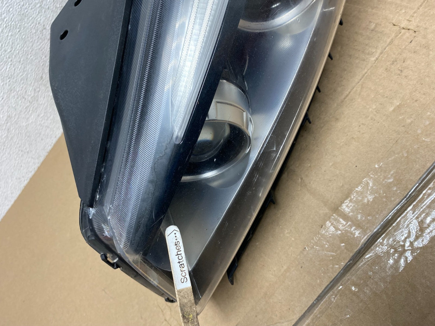 2016 to 2018 Kia Sorento Left Driver LH Side Headlight Halogen AE6694 DW3
