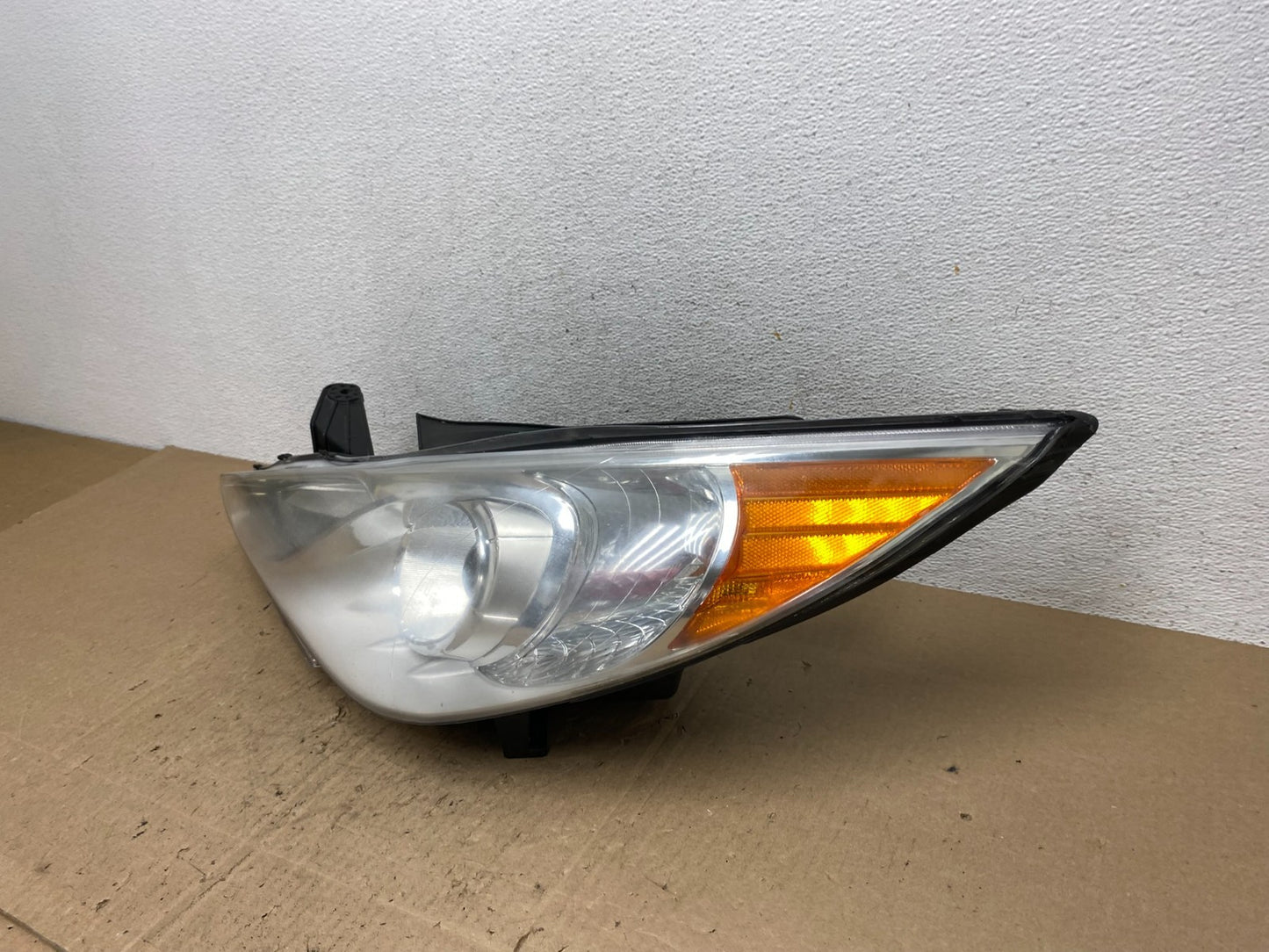 2011 - 2014 Hyundai Sonata Left Driver Lh Side Headlight Halogen AE6576 DW1