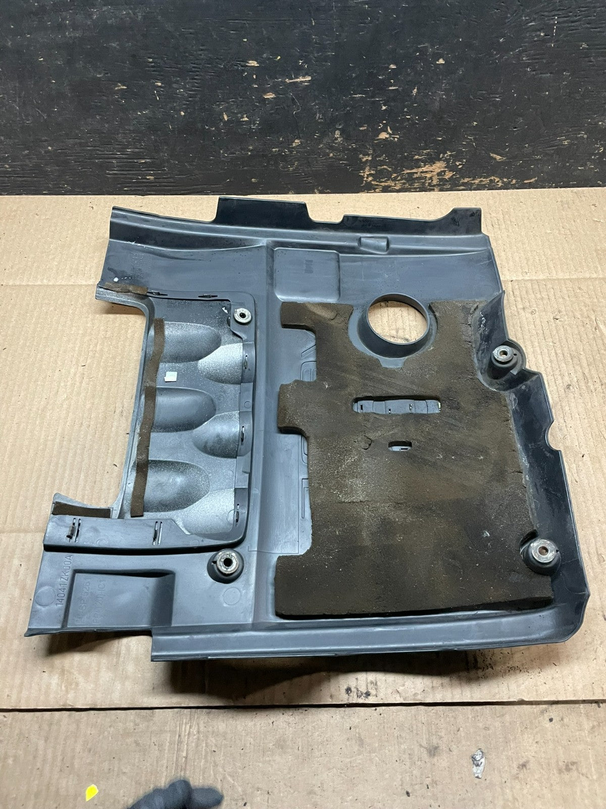 2004 to 2008 Nissan Maxima 3.5L Engine Cover T6597 DG7