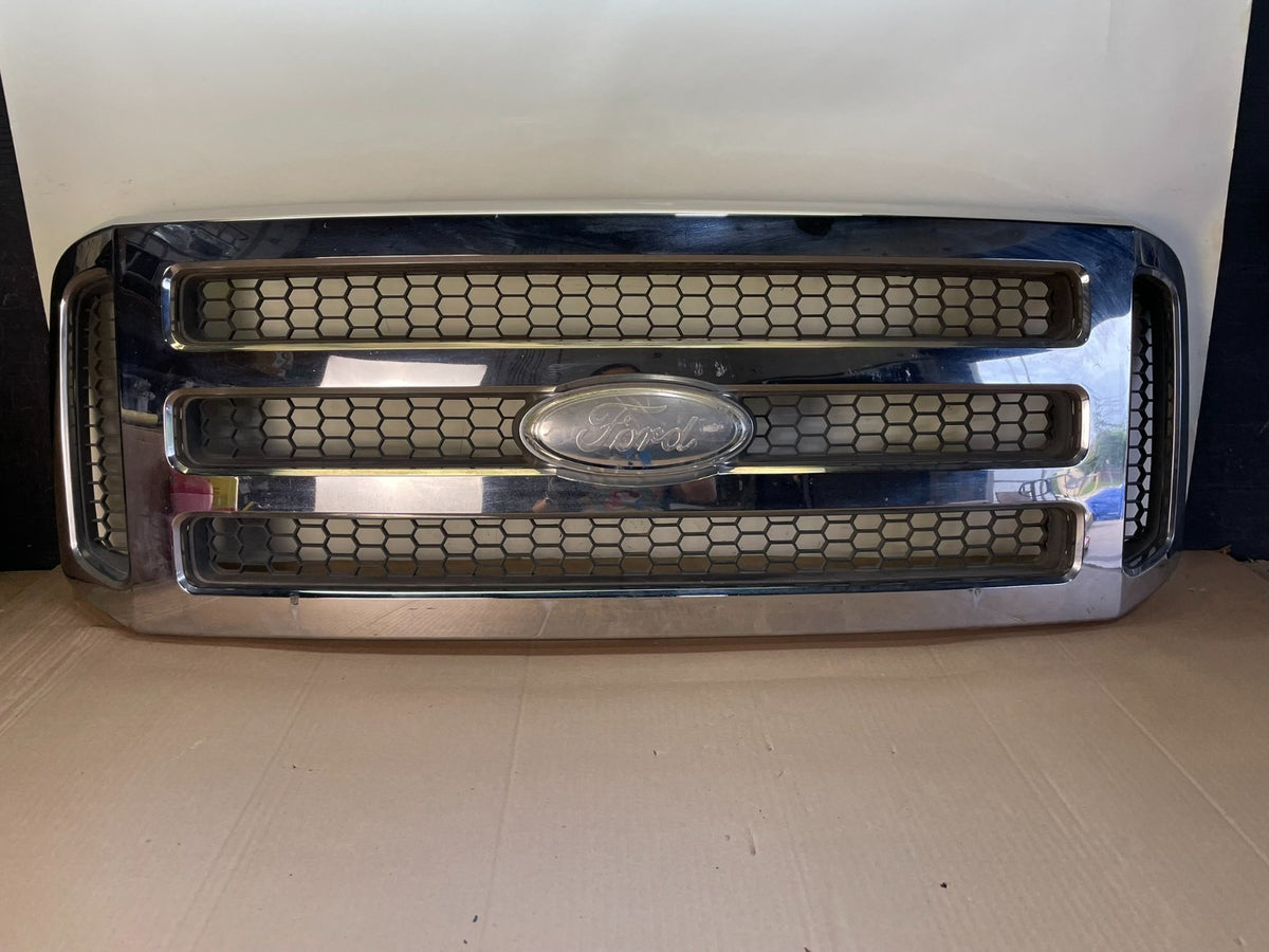 2005 to 2007 Ford Super Duty F250 Front Upper Grill Grille Aftermarket AH6441 DG0