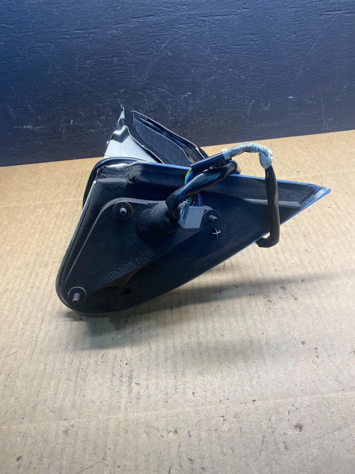 2004 to 2009 Cadillac SRX Left Driver Lh Side View Door Mirror AC4196 DW10