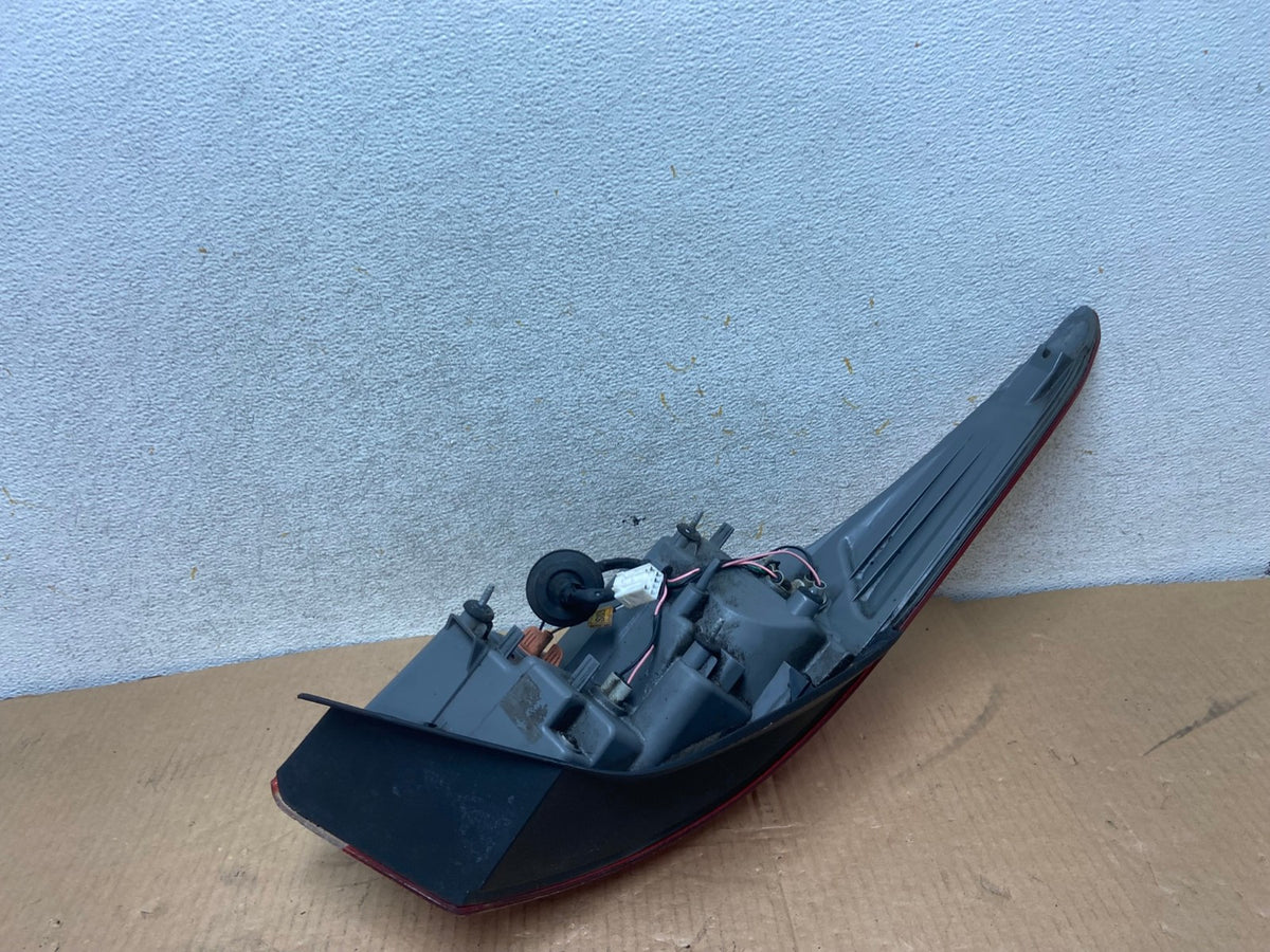 2011 2012 2013 Hyundai Elantra Sedan Right Passenger Tail Light AI7052 LK8