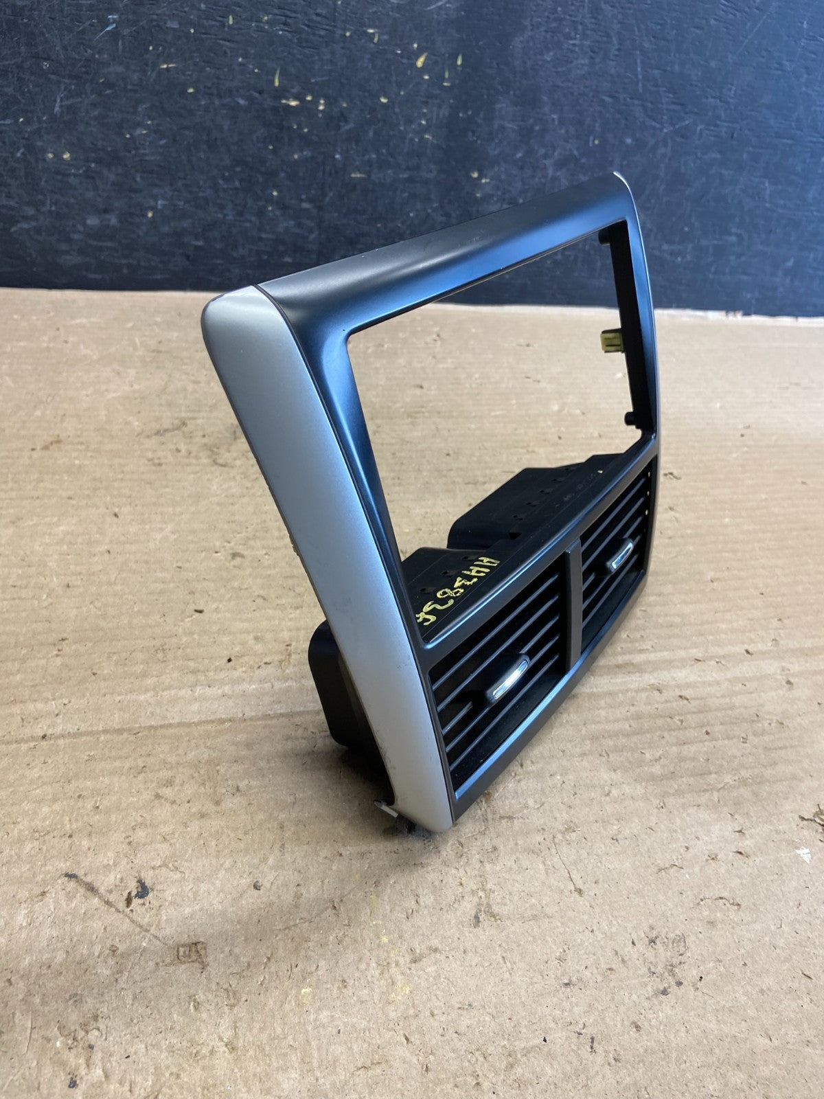 2010 to 2011 Subaru Forester Dash Radio Trim Bezel Center Vent AH3836 DG1
