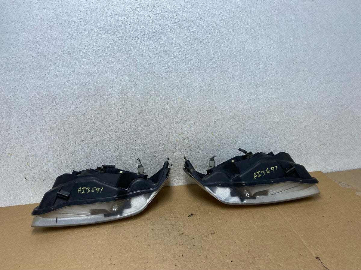 2000 to 2001 Nissan Maxima Left + Right Set Halogen Headlights AI3691 DW8