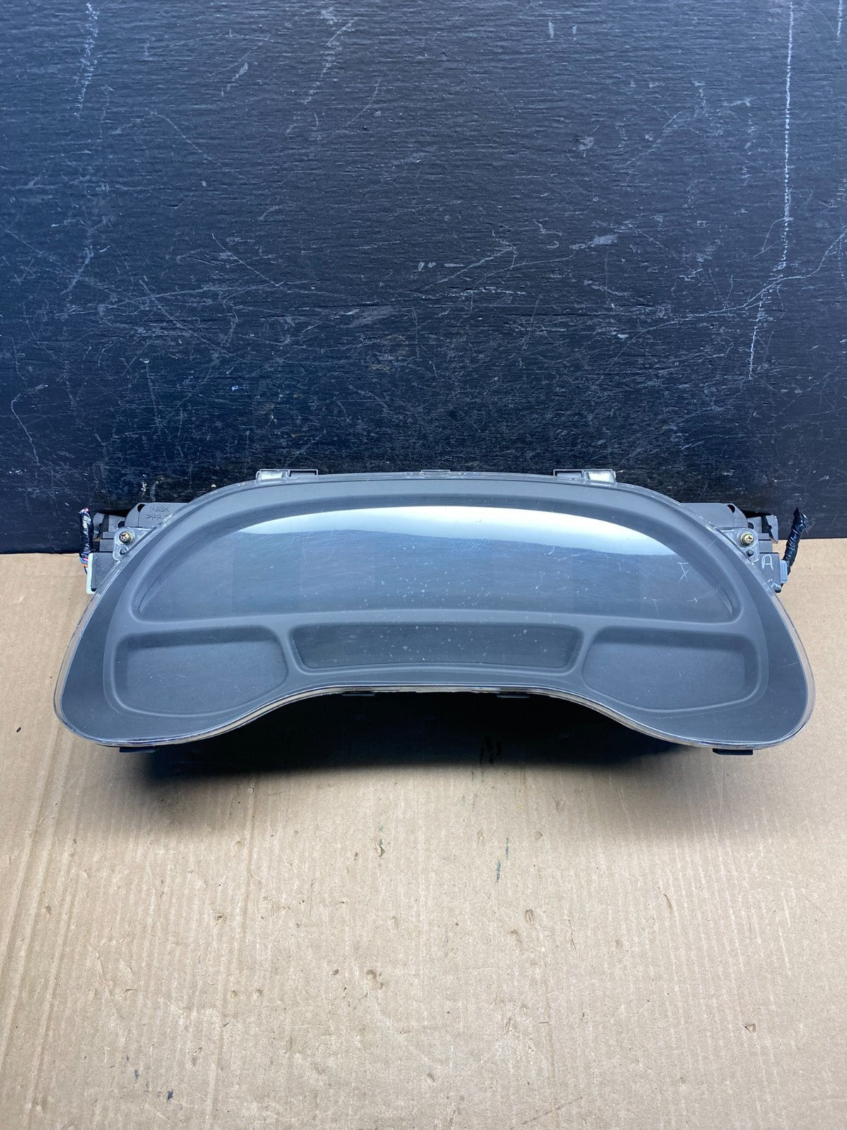 2001 to 2005 Cadillac Deville Instrument Speedometer Cluster Gauge AE7628 DG0