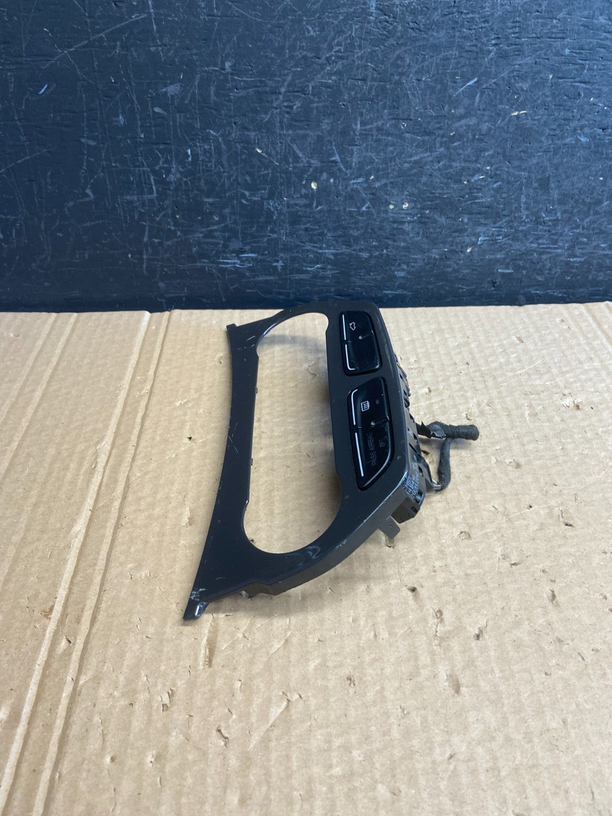 2013 to 2016 Ford Escape Climate Control Trim Panel W/ Switches AF6267 DG1