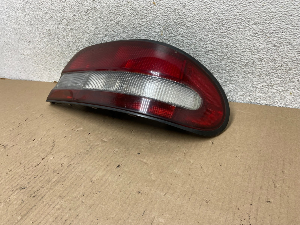 1995 1996 1997 Nissan Altima Right Passenger RH Side Tail Light ag7980 DG2