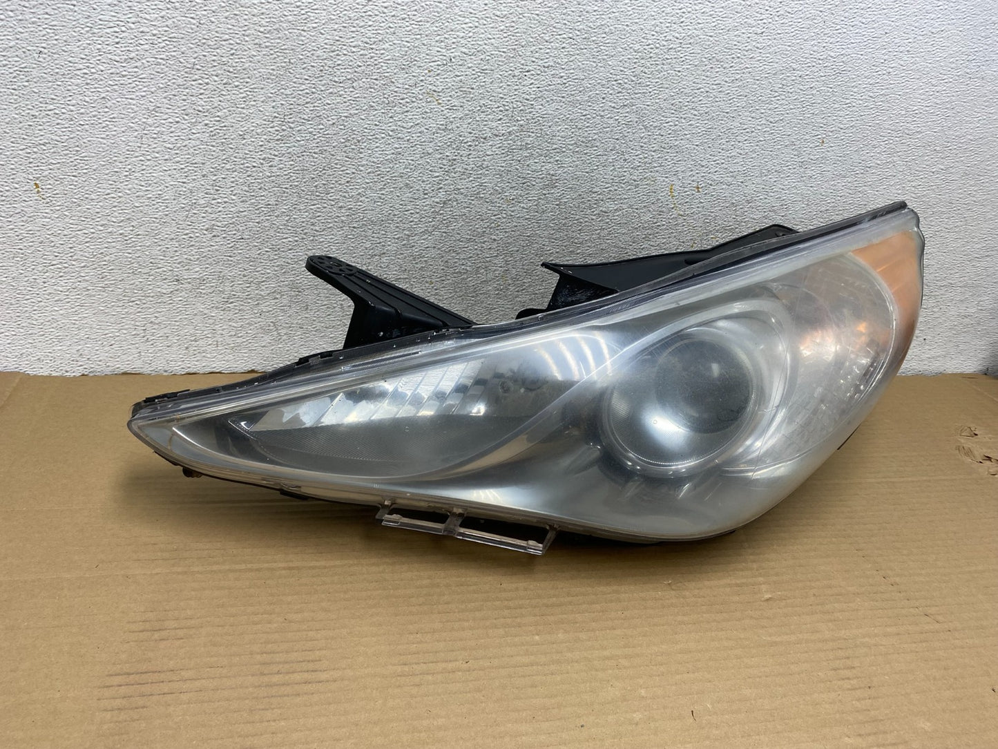 2011 - 2014 Hyundai Sonata Left Driver Lh Side Headlight Halogen AG9312 DW1
