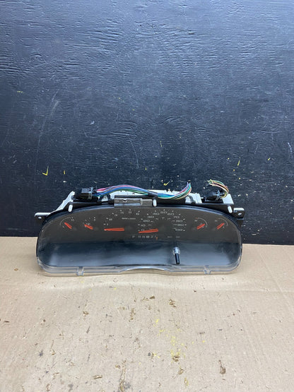2004 to 2008 Ford E150 E250 Gauge Speedometer Cluster u4974 DG0