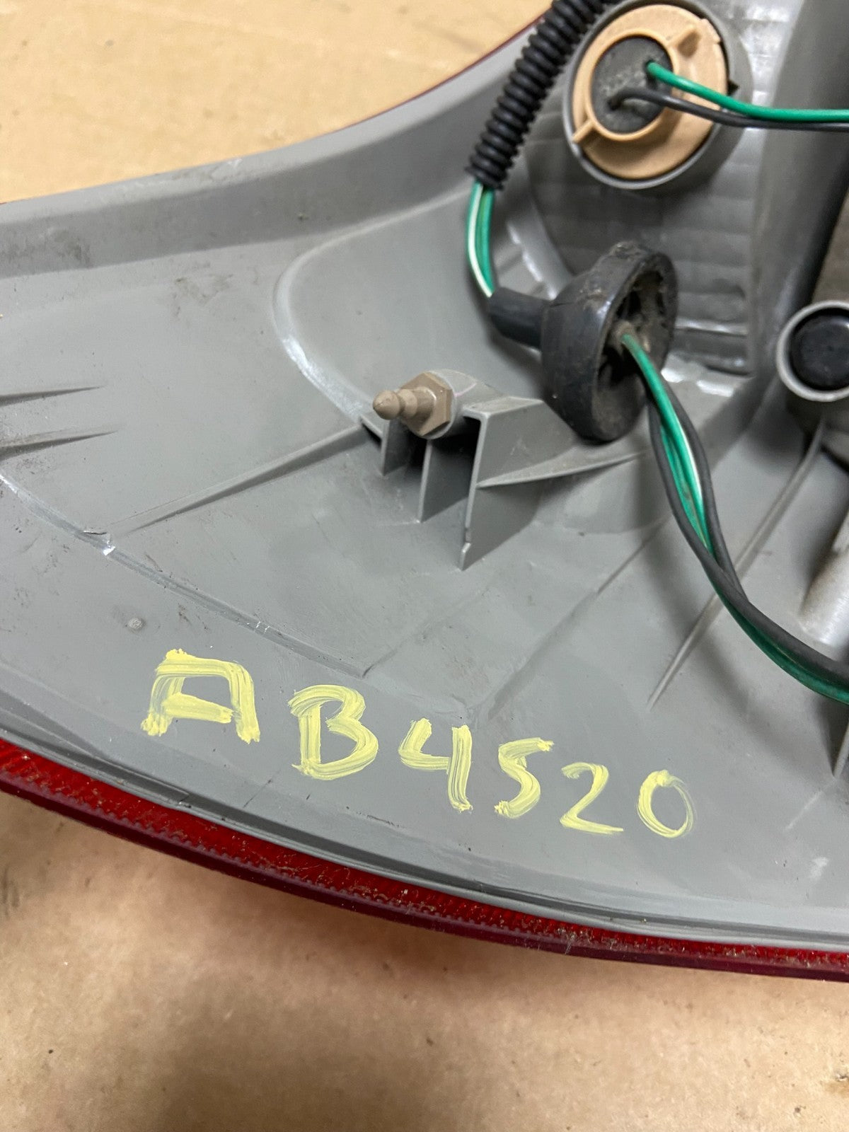 2008 to 2015 Nissan Rogue Right Passenger Rh Side Tail Light Oem AB4520 LK6