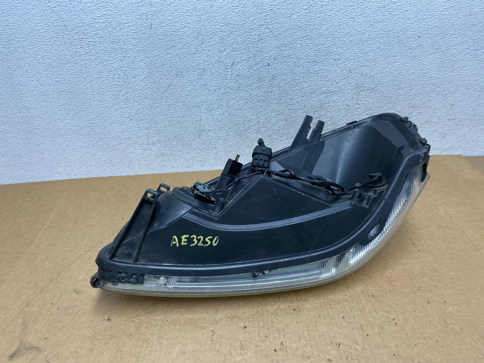 2005 - 2009 Pontiac Montana / Uplander Right Passenger Headlight AE3250 DW6