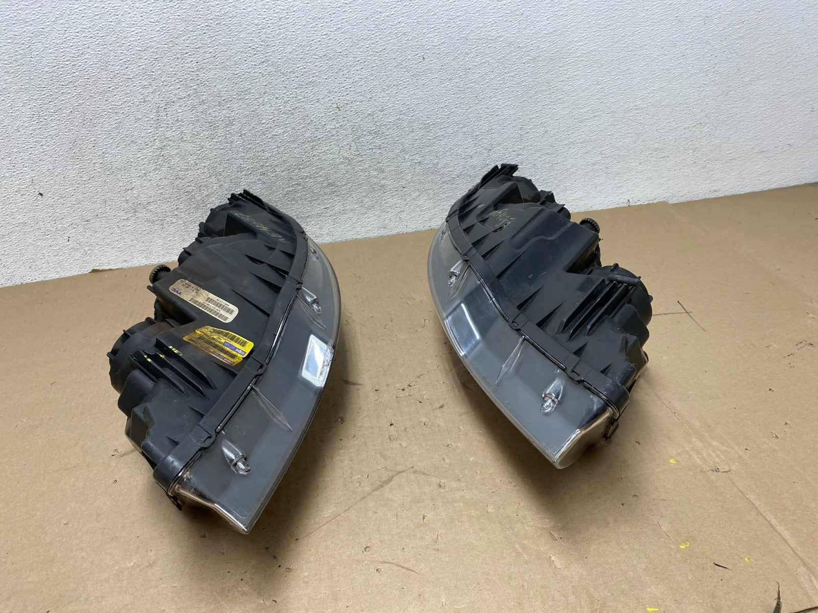 2010 2011 2012 Kia Forte Left+Right Side Headlights Halogen TYC AG4087 DW15