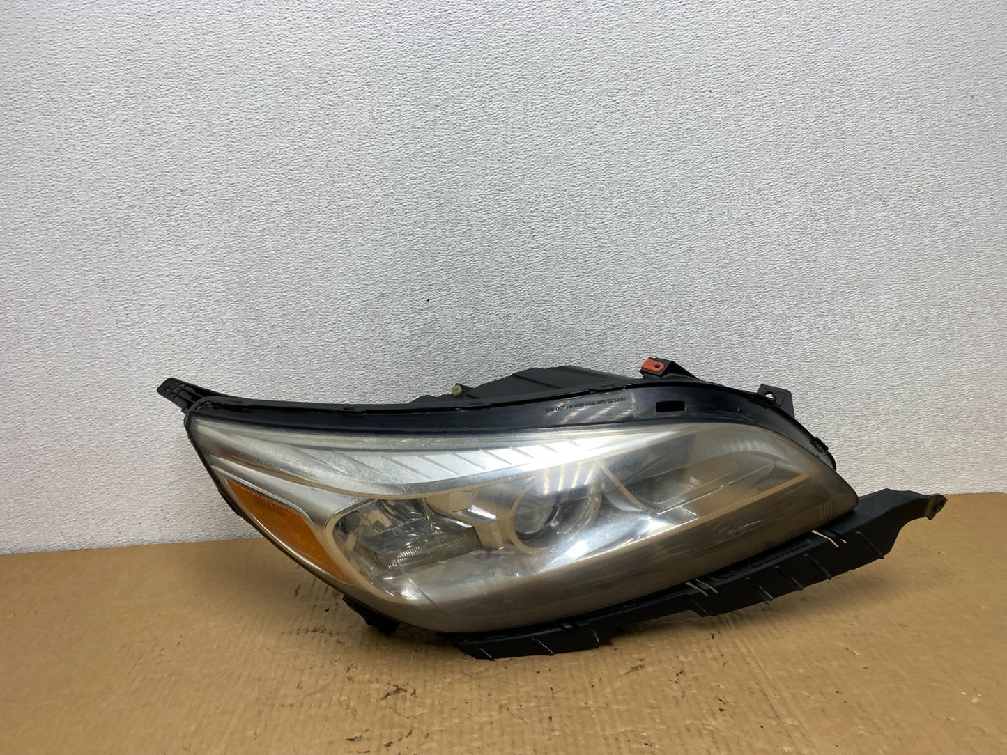 2013 - 2015 Chevrolet Malibu Projector Headlight Right Passenger AC7756 DW0