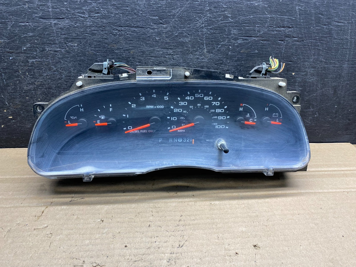 2004 to 2008 Ford E150 E250 Gauge Speedometer Cluster AH7553 DG0