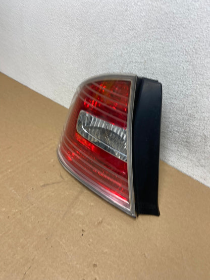 2005 to 2007 Subaru Legacy Outback Left Driver LH Tail Light AF9934 LK1