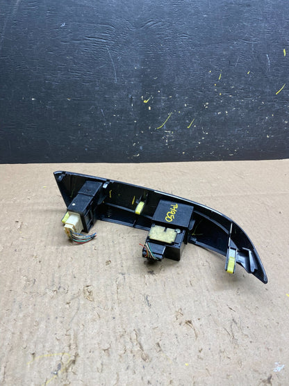 2004 to 2010 Toyota Sienna Right Side Radio Switches Bezel Trim T4950 DG3